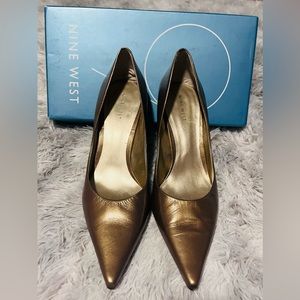 NINE WEST heels pumps 8.5
